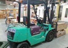 Chariots élevateurs frontaux à gaz Mitsubishi FG 25 T