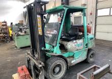 Chariots élevateurs frontaux à gaz Mitsubishi FG 30 T