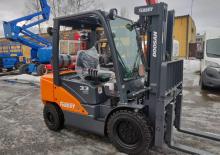 Chariots élevateurs frontaux à gaz Doosan G25P-7