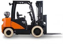 Chariots élevateurs frontaux à gaz Doosan G30P-5