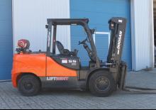 Chariots élevateurs frontaux à gaz Doosan G55SC-5