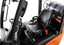 Chariots élevateurs frontaux à gaz Doosan GC20SC-9