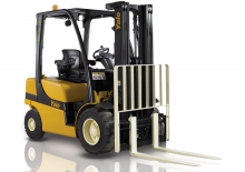 Chariots élevateurs frontaux à gaz Yale GLP 35 LF