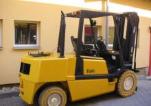 Chariots élevateurs frontaux à gaz Yale GLP 50 MF