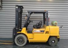Chariots élevateurs frontaux à gaz Caterpillar GP45K