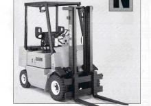 Chariots élevateurs frontaux à gaz Clark GPM 12 B