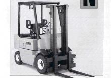 Chariots élevateurs frontaux à gaz Clark GPM 20 SN