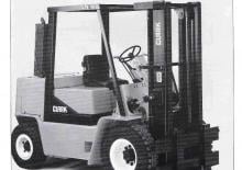 Chariots élevateurs frontaux à gaz Clark GPX 30
