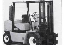 Chariots élevateurs frontaux à gaz Clark GPX 40
