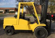 Chariots élevateurs frontaux à gaz Hyster H120XM
