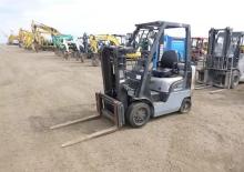 Chariots élevateurs frontaux à gaz Nissan MCPL 02 A 25 LU