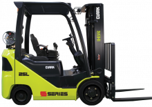 Chariots élevateurs frontaux à gaz Clark S20C