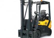 Chariots élevateurs frontaux à gaz OM XG 15
