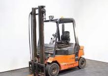 Chariots élevateurs frontaux diesel Lugli 205.4