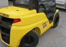 Chariots élevateurs frontaux diesel Hyundai 33D-9 