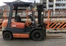 Chariots élevateurs frontaux diesel Toyota 62-6 FD 25