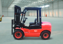 Chariots élevateurs frontaux diesel EP CPC40T3