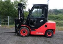 Chariots élevateurs frontaux diesel M&H CPCD 30