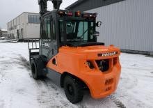 Chariots élevateurs frontaux diesel Doosan D50C-7
