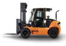 Chariots élevateurs frontaux diesel Doosan D70S-9
