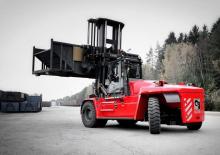 Chariots élevateurs frontaux diesel Kalmar DCG280-12LB