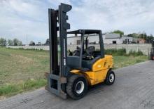 Chariots élevateurs frontaux diesel Balkancar DFG 4033