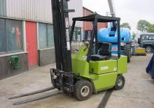 Chariots élevateurs frontaux diesel Clark DPM 20 S