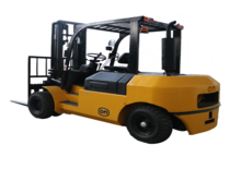 Chariots élevateurs frontaux diesel OM DVX 506 FC
