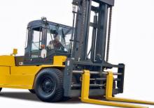 Chariots élevateurs frontaux diesel Komatsu FD135-8