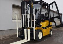 Chariots élevateurs frontaux diesel Yale GDP30UX