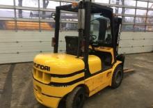 Chariots élevateurs frontaux diesel Halla HDF 30-II