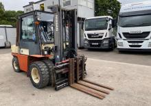 Chariots élevateurs frontaux diesel Steinbock SH 45
