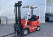 Chariots élevateurs frontaux diesel O&K V 15