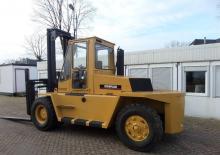 Chariots élevateurs frontaux diesel Caterpillar V 300 C