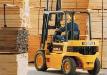 Chariots élevateurs frontaux diesel Caterpillar V 50 E
