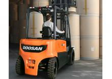 Chariots élevateurs frontaux  electriques Doosan B45X-7