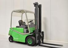 Chariots élevateurs frontaux  electriques Cesab Blitz 300