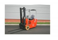 Chariots élevateurs frontaux  electriques BT C 3 E 130 R