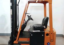 Chariots élevateurs frontaux  electriques Lugli C 3.18