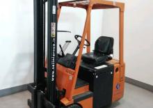 Chariots élevateurs frontaux  electriques Lugli C 3.18