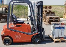 Chariots élevateurs frontaux  electriques BT CBE 15 F AC