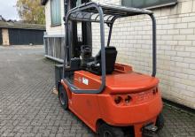 Chariots élevateurs frontaux  electriques BT CBE 3.0 AC
