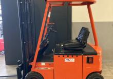 Chariots élevateurs frontaux  electriques Lugli E 15