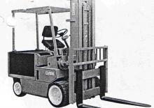 Chariots élevateurs frontaux  electriques Clark EC 500 120