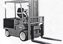 Chariots élevateurs frontaux  electriques Clark EC 500 60