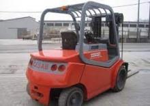 Chariots élevateurs frontaux  electriques Cesab ECO/C 130