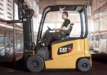Chariots élevateurs frontaux  electriques Caterpillar EP30N