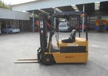 Chariots élevateurs frontaux  electriques Caterpillar F 35