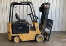Chariots élevateurs frontaux  electriques Caterpillar M 50 D SA