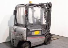 Chariots élevateurs frontaux  electriques Nissan Q 02 L 25 CU